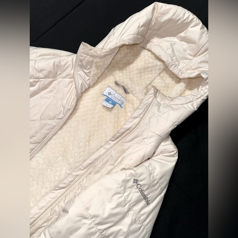 Woman’s Columbia jacket